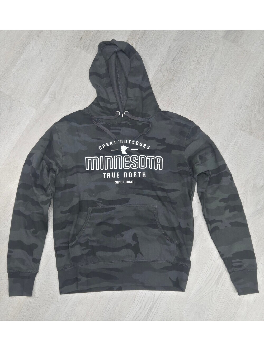 Minnesota True North Great Outdoors Black Gray Camo Pullover Hoodie Size Small